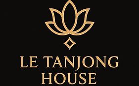 Le Tanjong House